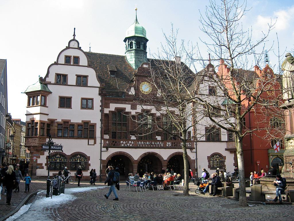 Die Sprachpension - The Language Guesthouse Vogtsburg Exterior foto